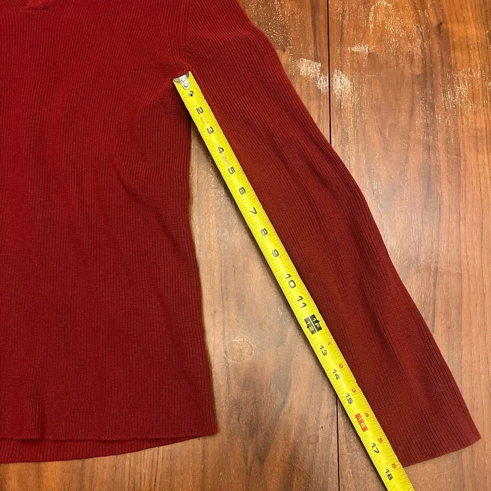 Express Men's Cranberry Long Sleeve V-Neck Pullover Sweater  100% Cotton Sz M